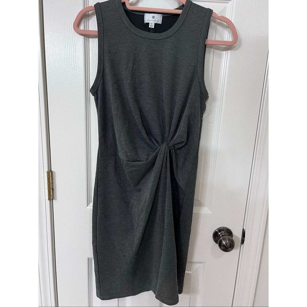 NWT Socialite Women's Twist Front Round Neck Sleeveless Sheath Dress Gray Small